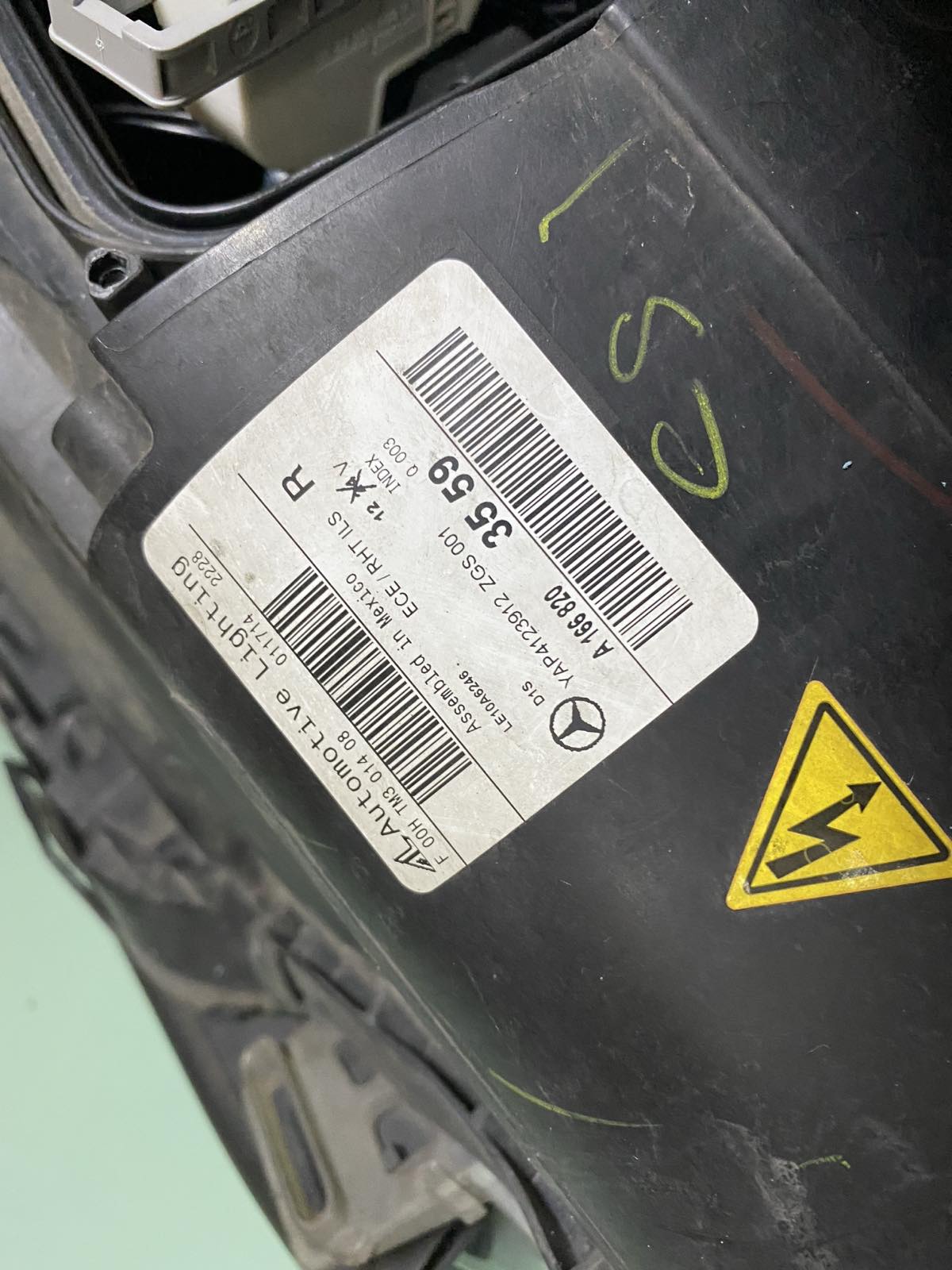 ПП фара Mercedes-Benz 9