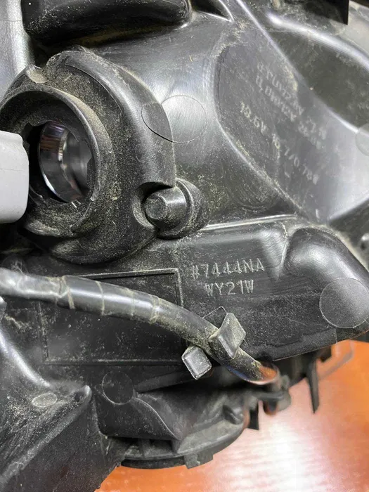 Фара ліва передня toyota rav4 v 2019- full led stanley w4437 42-94 3