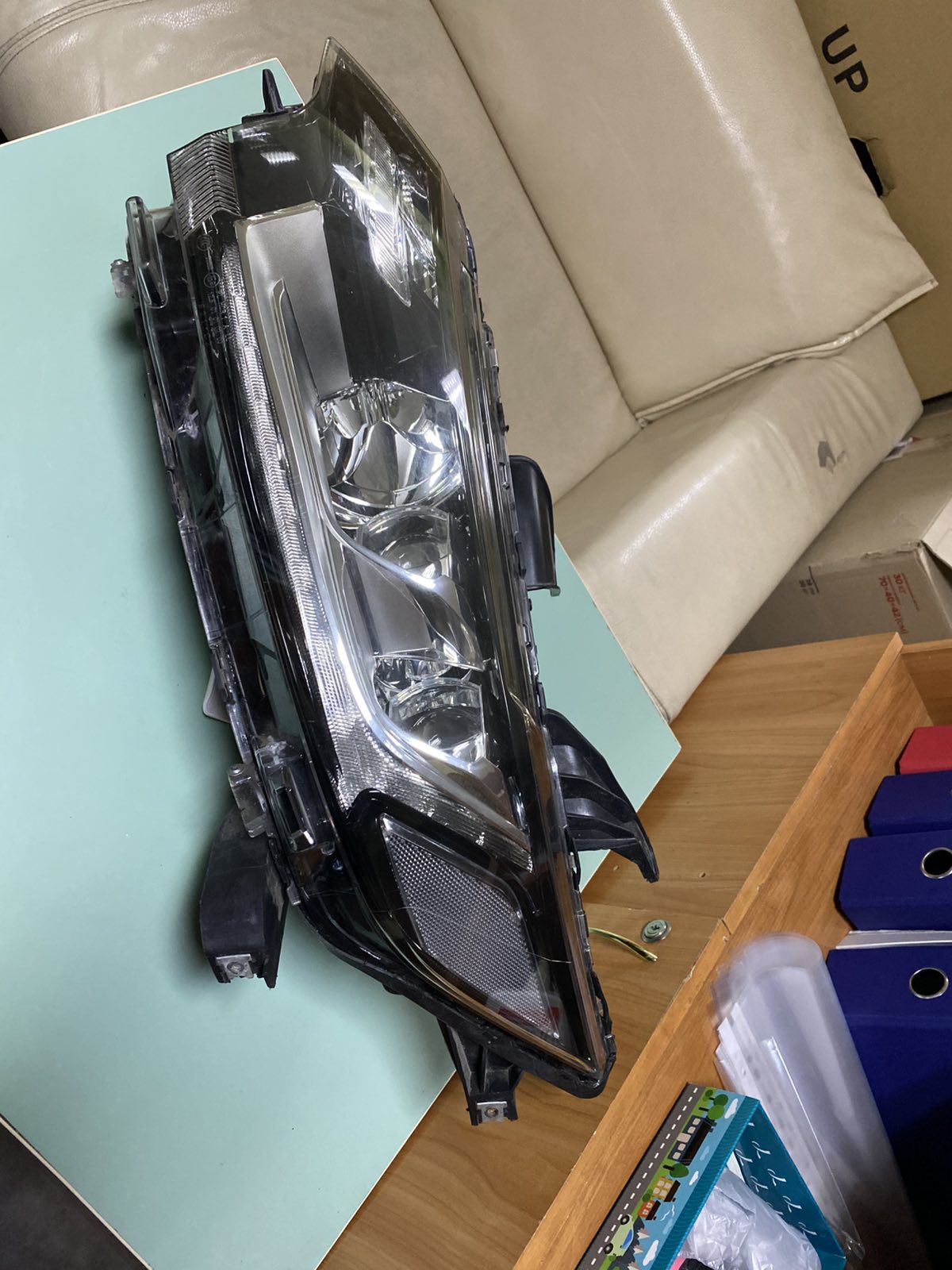 ПЛ фара MITSUBISHI Outlander 12