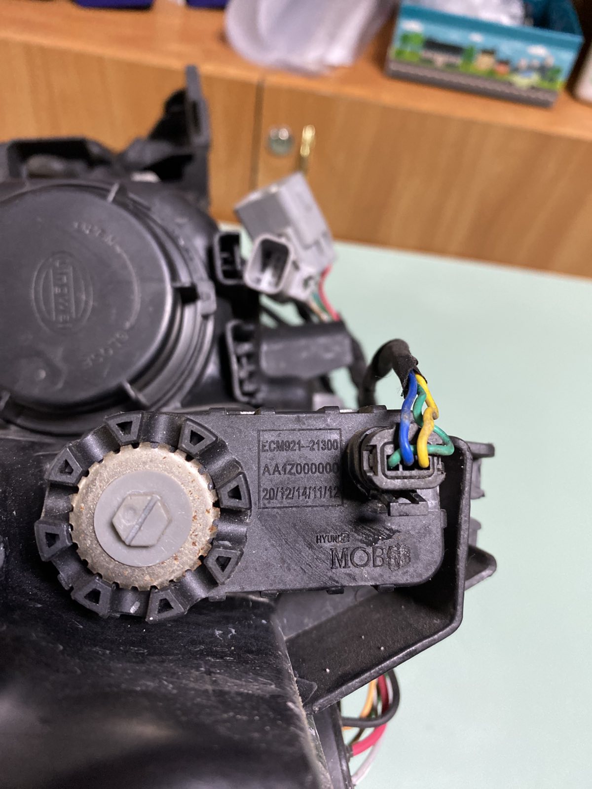 ПЛ фара MITSUBISHI Outlander 4