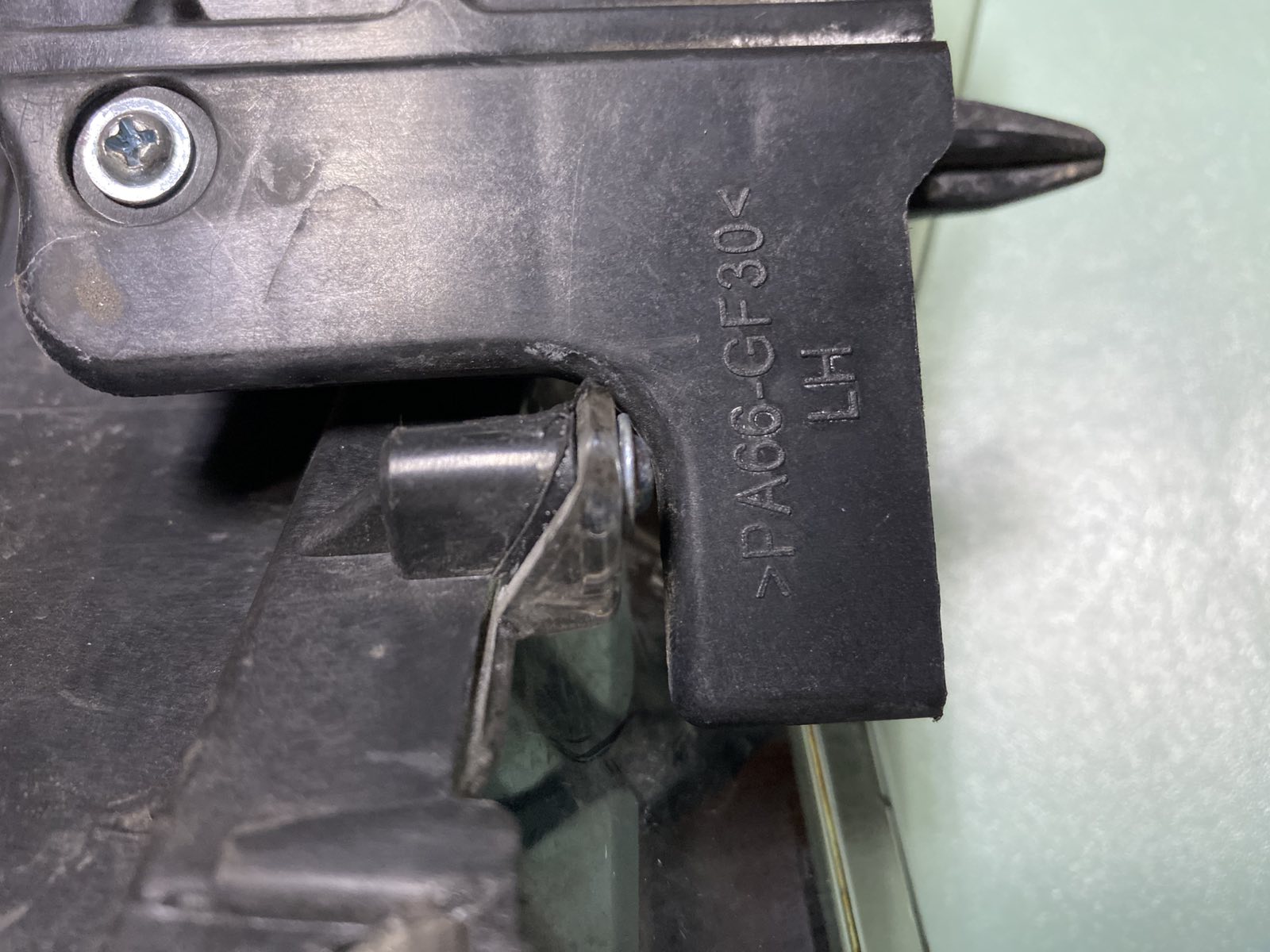 ПЛ фара MITSUBISHI Outlander 18